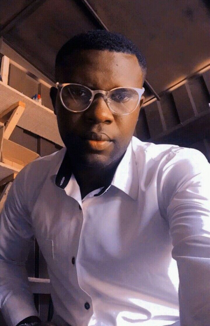 Michanze_483 Michanze_483