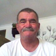 warwick_hollins7hot