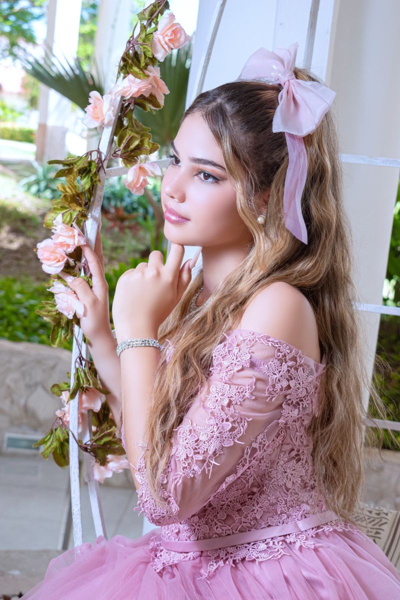 Yanela